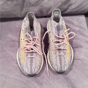 Yeezy 380 Mist Size 9